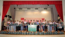 仁济安老送关怀 ‧ 爱心福袋贺回归启动礼