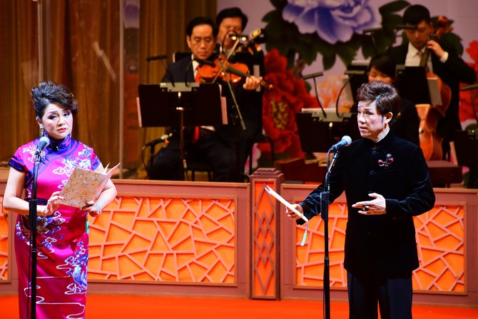 何华栈先生及卓欧静美女士MH演唱《狄青三取珍珠旗之初会》